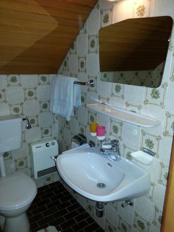 Haus Ellmaustein Bed and Breakfast Fuschl am See Δωμάτιο φωτογραφία